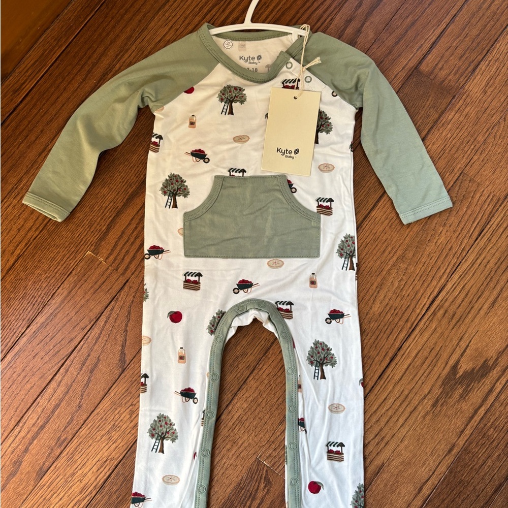 Kyte Baby Green anOne Piece